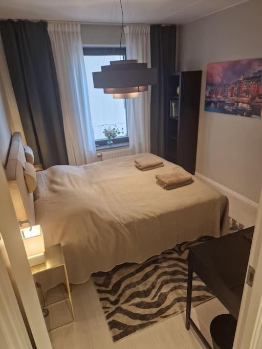Modern Room With Bathroom, No Kitchen And Your Own Entrance Estocolmo Exterior foto