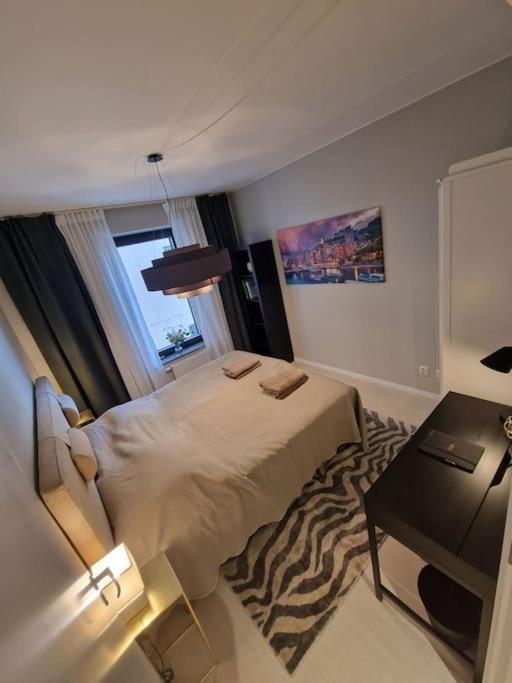 Modern Room With Bathroom, No Kitchen And Your Own Entrance Estocolmo Exterior foto